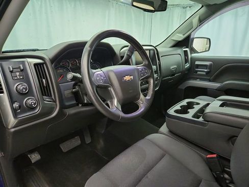 Used 2018 Chevrolet Silverado 1500 LT w/ All Star Edition AWD/4WD image 9