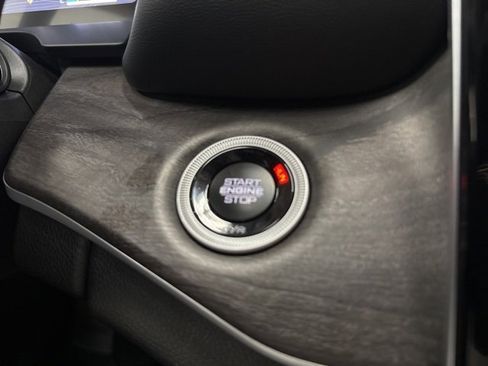 New 2025 Jeep Grand Cherokee L Limited w/ Trailer Tow Package image 17