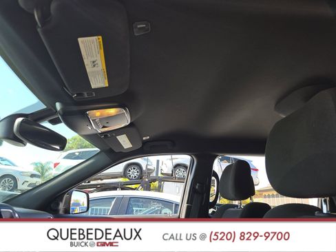 Used 2019 Dodge Durango SXT image 11