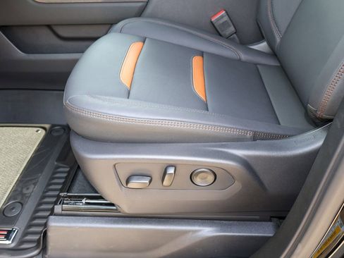 New 2026 GMC Sierra 1500 AT4 image 8