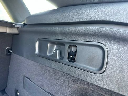 New 2026 Mercedes-Benz GLC 300 4MATIC image 35
