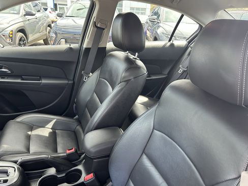 Used 2014 Chevrolet Cruze LT image 32