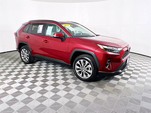 Used 2023 Toyota RAV4 XLE Premium image 1