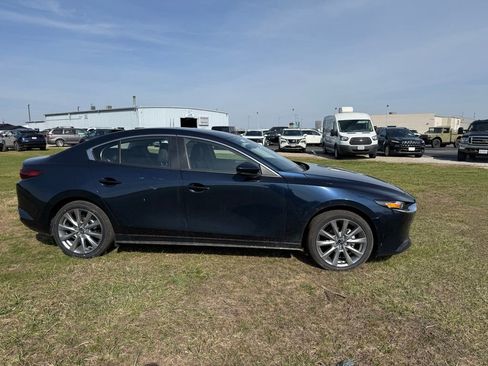 New 2026 MAZDA MAZDA3 2.5 S Sedan w/ Preferred Pkg image 4