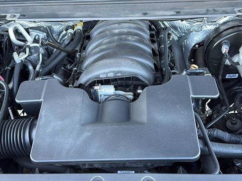 Used 2018 Chevrolet Tahoe Premier image 32