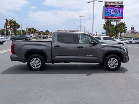 Used 2023 Toyota Tundra SR5 w/ SR5 Convenience Package RWD image 4