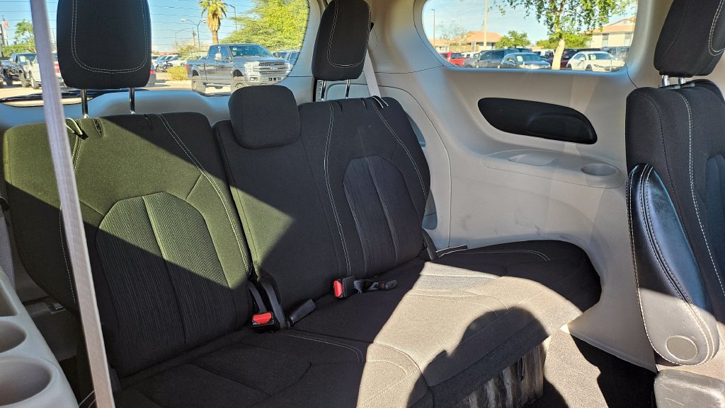 Used 2023 Chrysler Voyager LX FWD image 24