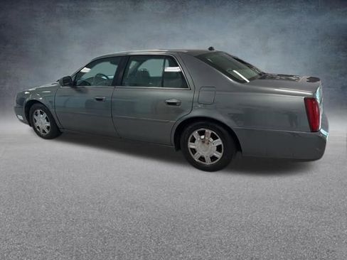 Used 2004 Cadillac De Ville w/ Equipment Group FWD image 10