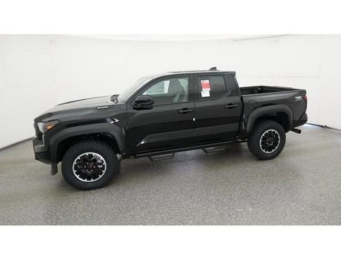 New 2025 Toyota Tacoma TRD Off-Road image 2
