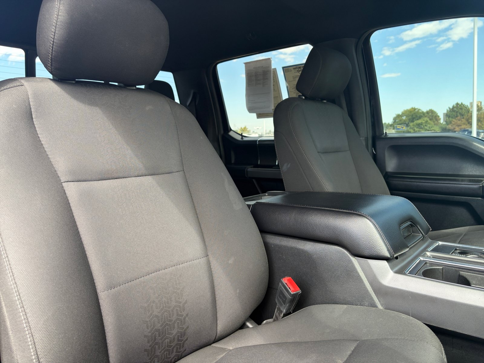Used 2018 Ford F150 XLT w/ Equipment Group 302A Luxury AWD/4WD image 31