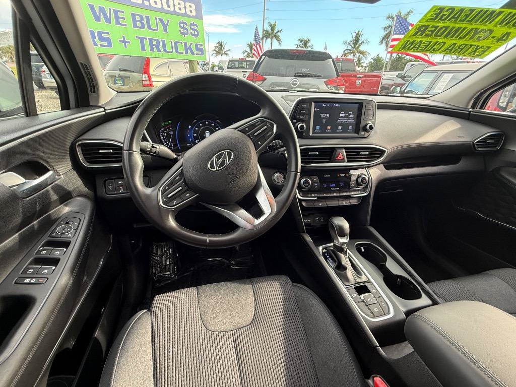 Used 2019 Hyundai Santa Fe SEL w/ Cargo Package FWD image 6