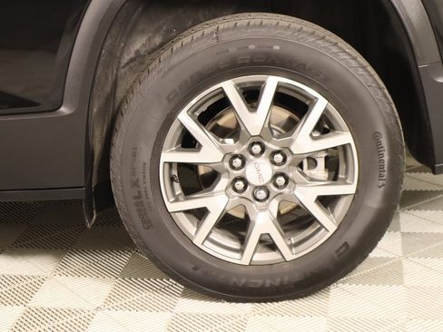 Used 2023 GMC Acadia SLE w/ Driver Convenience Package image 19