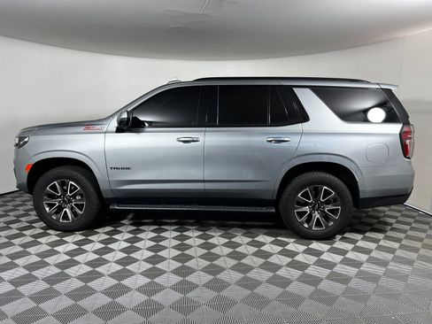 Used 2024 Chevrolet Tahoe Z71 w/ Luxury Package AWD/4WD image 8