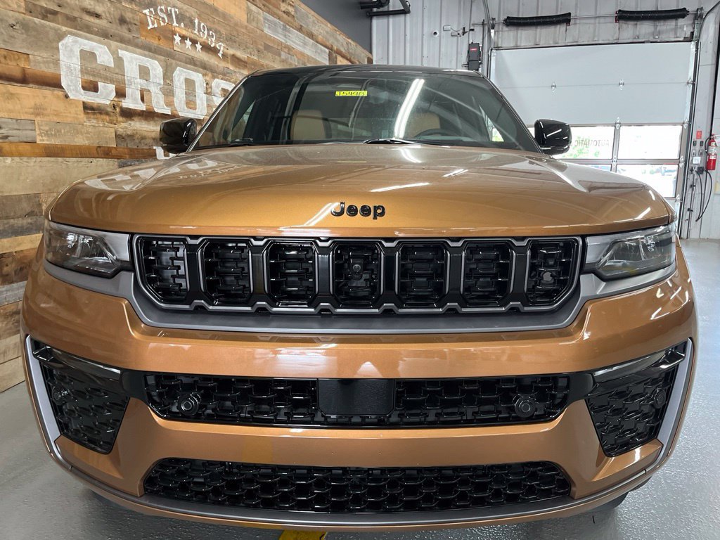 New 2027 Jeep Grand Cherokee Summit w/ Adv Protech Group IV AWD/4WD image 63