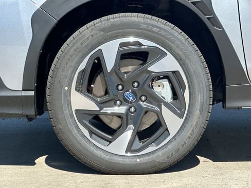 New 2026 Subaru Crosstrek 2.5i Limited AWD/4WD image 32