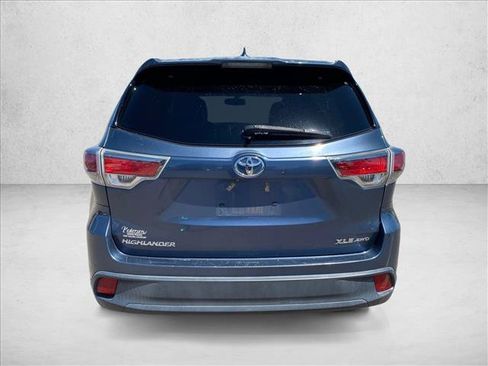 Used 2016 Toyota Highlander XLE AWD/4WD image 8