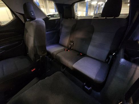 Used 2018 Chevrolet Traverse LT image 34