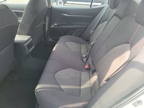 Used 2020 Toyota Camry LE FWD image 11