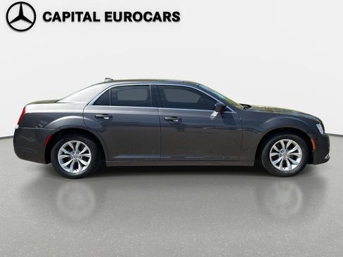Used 2015 Chrysler 300 Limited w/ Driver Convenience Group RWD image 5