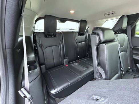 Used 2023 INFINITI QX60 Sensory w/ Vision Package AWD/4WD image 19