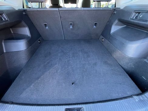 Used 2026 Volkswagen Tiguan SE FWD image 28