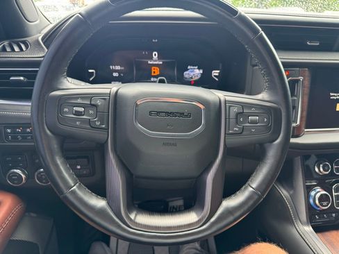 Used 2023 GMC Yukon Denali Ultimate w/ LPO, Floor Liner Package AWD/4WD image 24