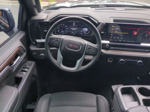 Used 2023 GMC Sierra 1500 SLE AWD/4WD image 15