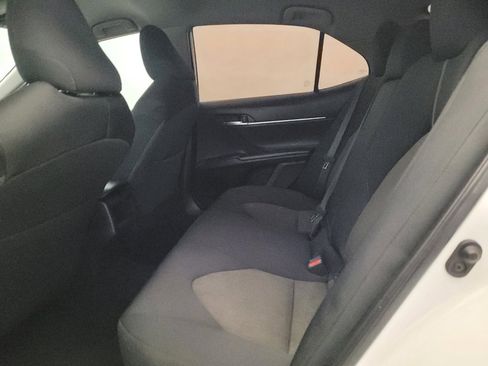 Used 2022 Toyota Camry LE FWD image 18