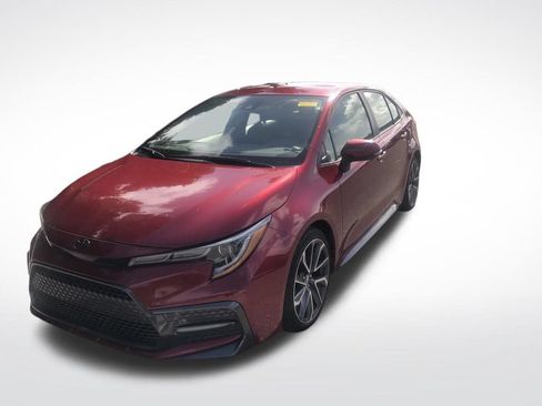 Used 2022 Toyota Corolla SE FWD image 2