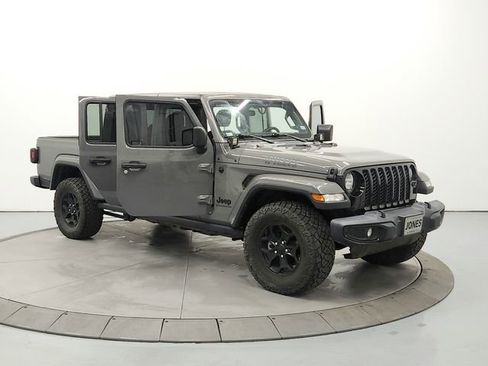 Used 2023 Jeep Gladiator Sport AWD/4WD image 9