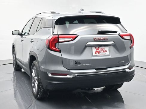 Certified 2023 GMC Terrain SLT image 27