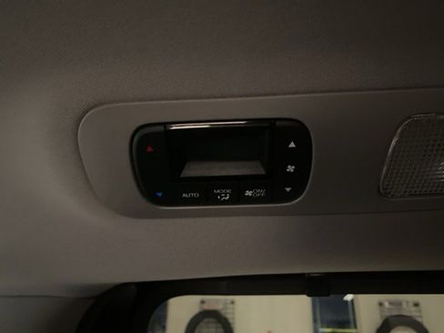 Used 2024 Honda Odyssey Touring image 30