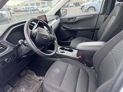 Used 2025 Ford Escape Active w/ Cold Weather Package AWD/4WD image 7