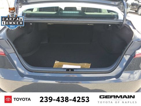 Used 2025 Toyota Camry SE FWD image 18