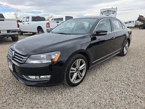 Used 2015 Volkswagen Passat 1.8T SE image 3