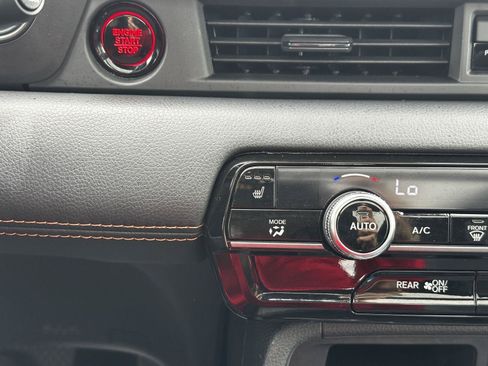 Certified 2025 Honda Pilot TrailSport image 29