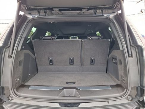 Certified 2025 Cadillac Escalade Premium Luxury AWD/4WD image 28