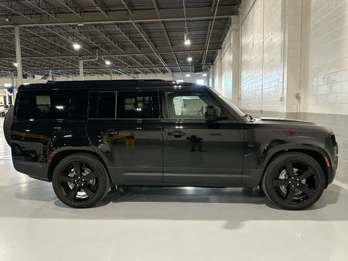 New 2026 Land Rover Defender 130 S AWD/4WD image 4