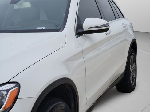 Used 2017 Mercedes-Benz GLC 300 image 37
