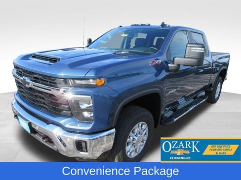 New 2026 Chevrolet Silverado 3500 LT w/ All Star Edition AWD/4WD image 1
