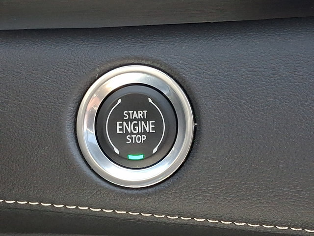 Used 2023 Cadillac Escalade Premium Luxury AWD/4WD image 27