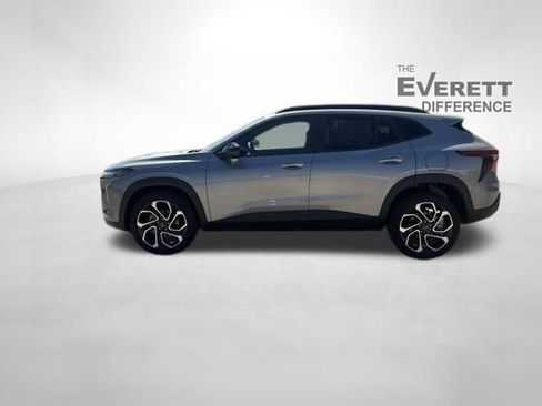 New 2026 Chevrolet Trax RS w/ Sunroof Package image 4