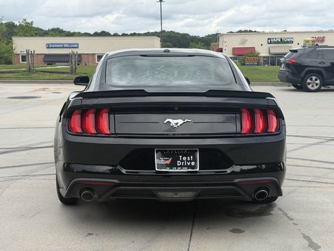 Used 2018 Ford Mustang Coupe w/ Equipment Group 101A RWD image 16
