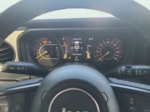 New 2026 Jeep Wrangler Willys AWD/4WD image 30