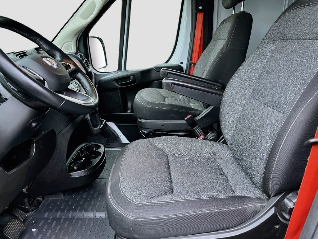 Used 2025 RAM ProMaster 2500 w/ Cold Weather Group FWD image 19