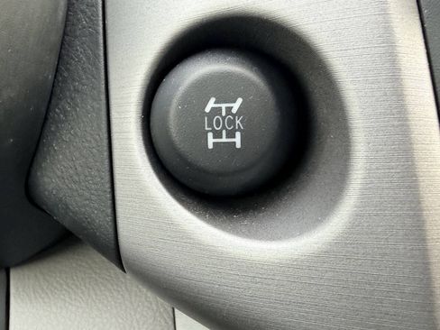 Used 2008 Toyota RAV4 4WD image 30