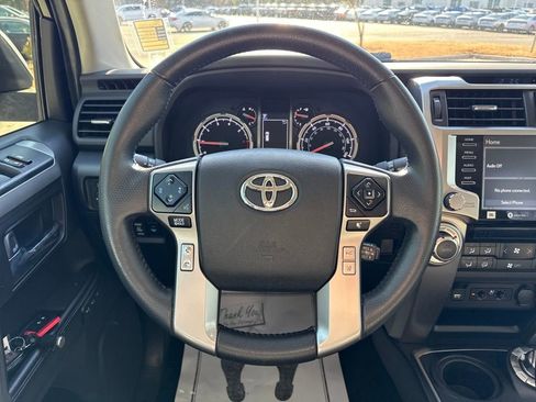 Used 2022 Toyota 4Runner Limited image 18