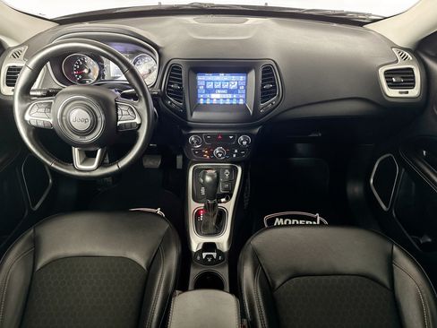 Used 2019 Jeep Compass Latitude w/ Cold Weather Group AWD/4WD image 25