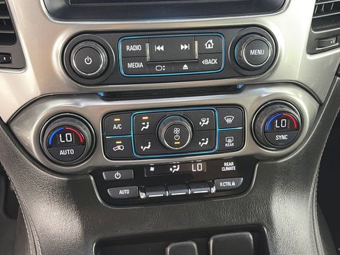 Used 2017 Chevrolet Suburban LS AWD/4WD image 21