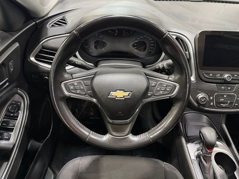 Used 2022 Chevrolet Malibu RS image 23